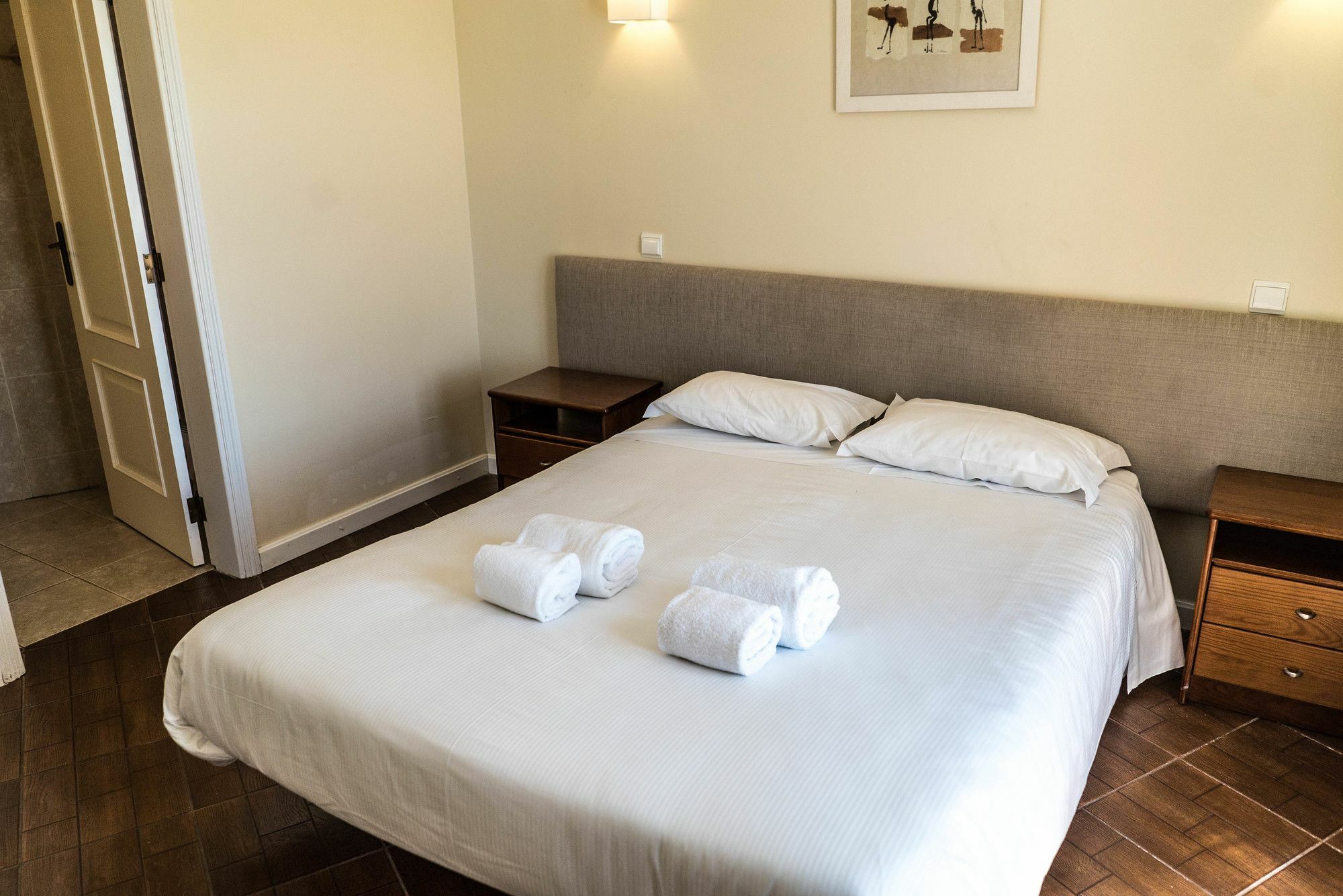 Albufeira Lounge Hostel ภายนอก รูปภาพ